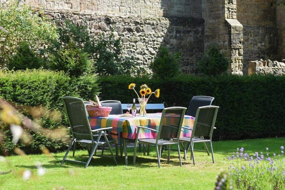 Craster Tower Coach House Villa Exterior photo